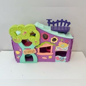 Littlest Pet Shop PETS ONLY! Clubhouse LPS 2010 Playset Hasbro
